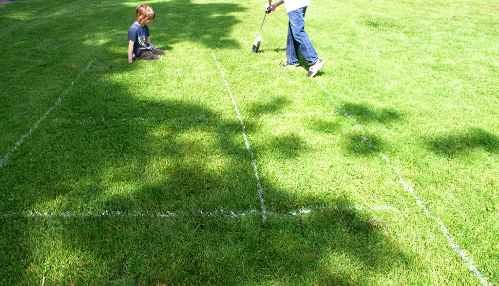 This kid started with extremely straight lines. The next kid took it in a different direction. Vancouver Draw Down.